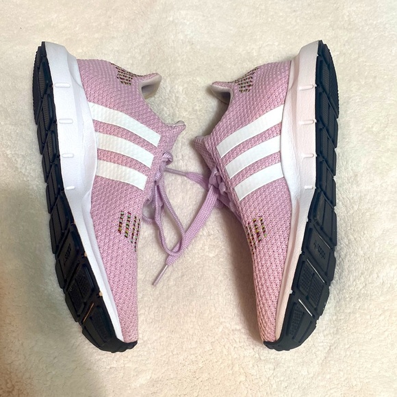 Adidas women’s size 5.5 - Picture 3 of 5